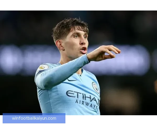 斯通斯近期在英超的表现稳健，影响力持续提升引发关注